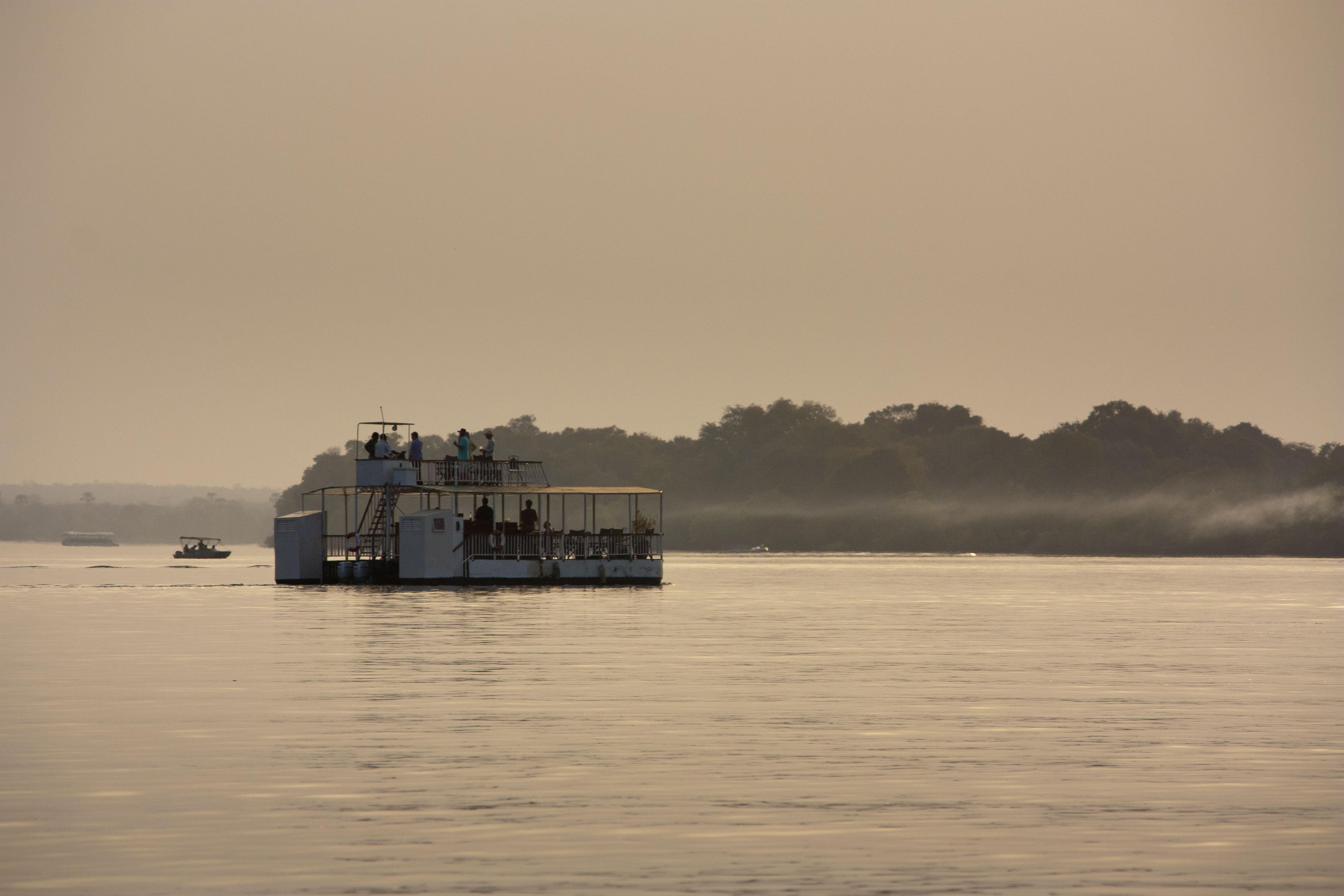 The Victoria Falls Waterfront Ливингстон Экстерьер фото
