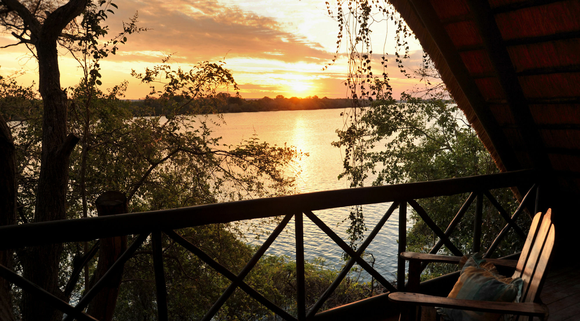 The Victoria Falls Waterfront Ливингстон Экстерьер фото